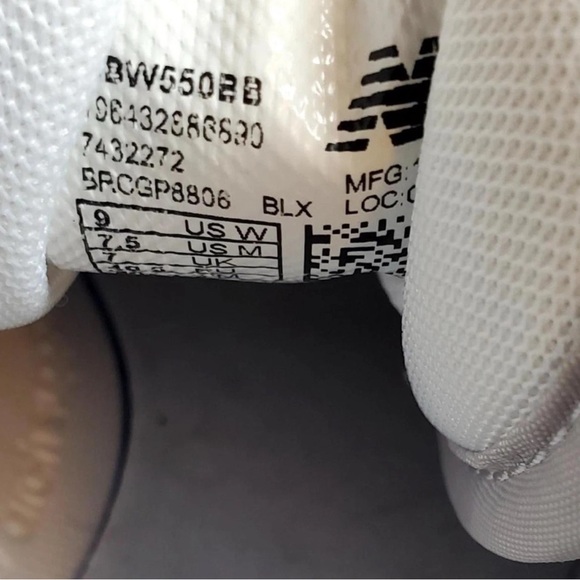 New balance womens 550 shoes - Picture 4 of 8